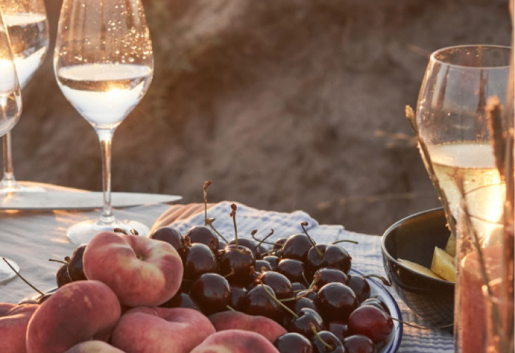 An elegant and charmed lunch